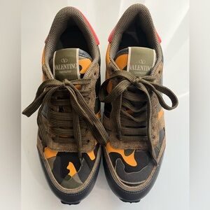 VALENTINO GARAVANI ROCKRUNNER CAMOUFLAGE SNEAKERS